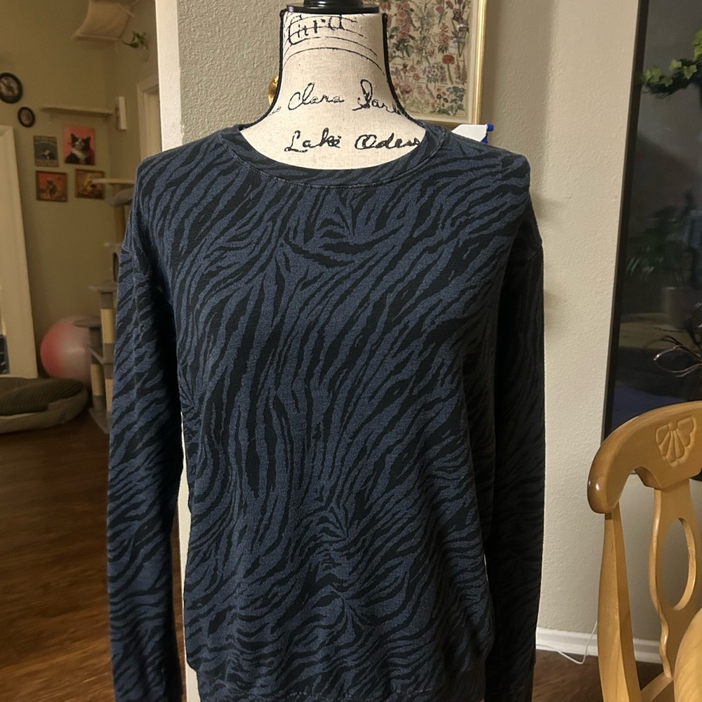 Sundry Black and Deep Blue Zebra Patterned Sweater
